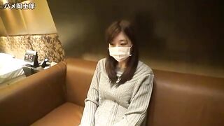 【泥●OLパンチラ】 生足で座り込む美人さんを逆さ撮りと潜り込み 【胸チラ】 jav jvip