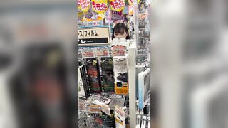 vol.36(早期削除注意) 激カワ美脚制服  K逆さ撮り voyeur jp