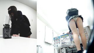 【予備校内盗撮2名】2022 10 陽キャギャルと清楚女子固定カメラで同時逆さ voyeur jp