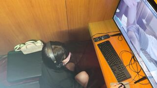 【別角度】美人OL、 クリ膣穴攻め絶頂アクメ 手持ちカメラで撮るパイパンまんこアヘ顔オナニー【ネカフェ】Vol.9 voyeur jp