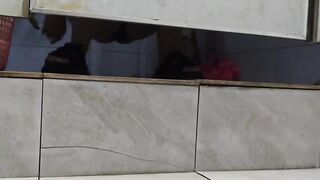 ❤️新たに流出した[トイレカメラ]❤️ トイレ内で排便や ipcam (23)