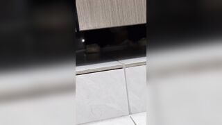 ❤️新たに流出した[トイレカメラ]❤️ トイレ内で排便や ipcam (51)