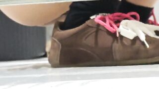 ❤️新たに流出した[トイレカメラ]❤️ トイレ内で排便や ipcam (53)