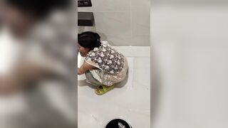 ❤️新たに流出した[トイレカメラ]❤️ トイレ内で排便や ipcam (80)