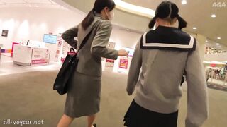 【43分：リクスー解体射精】姪っ子お姉ちゃんリクスーで大開脚悪戯〜姉妹で買物パンチラからの姉の悲劇〜 voyeur jp