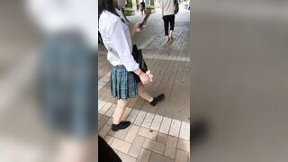 【青チェVS赤チェ5】アイドル系純白と茶髪ギャル系派手パンツ！圧巻の約1時間収録 voyeur jp