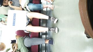 エロカワJD の対面脚技をねっとり観察 ♥, #801 802 803 805「これが超名門校夏服スカートの中身だ！」26名【再編集】 voyeur jp 2 (6)