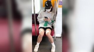 エロカワJD の対面脚技をねっとり観察 ♥, #801 802 803 805「これが超名門校夏服スカートの中身だ！」26名【再編集】 voyeur jp 3 (1)