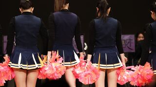 特大接写チアガール 2 股間から陰毛が大量にハミ出ている voyeur jp