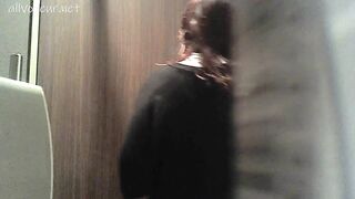 突撃！隣の女子トイレvol.64 voyeur jp