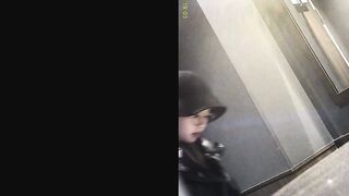 【突撃！隣の女子トイレ㊽】 voyeur jp