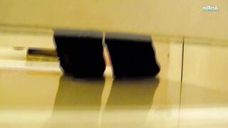 期間限定　完結☆制服最高！平●友梨奈似のトイレ始終。入室前のアップや雑談もバッチリ　新作予告アリ voyeur jp