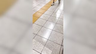 JD盗撮日記58　久しぶりの登場！！派手髪の激カワミニスカJDを電車内で盗撮【※完全主観30分超撮影】 voyeur jp