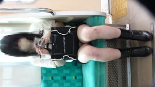 始発電車で油断している仕事帰りのお姉さん [4K動画][ドアップあり] voyeur jp 3