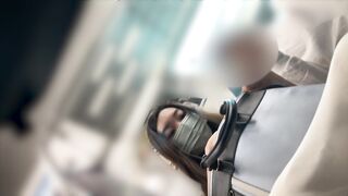 電車内逆さ盗撮ローアングルお姉さんのスカート内に危険な接近 voyeur jp 6