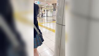 JK盗撮日記138　初登場！！青チェッククラスの無口だけど実は激カワなロリJKちゃんを電車内とトイレ内で盗撮【※完全主観33分超 voyeur jp