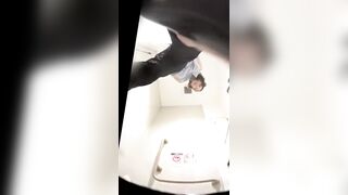 リアル女子トイレ vol.25 【正面35度からの刺客】洋式 個性的な8人斬り voyeur jp 3