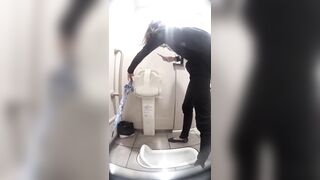 美人人妻6名収録！衝撃の超どアップ放尿おま〇こ＆どすけべケツ穴 voyeur jp 2