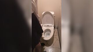 デパートのトイレでこっそりオナニーしちゃうJK11-JK18 jav jvip 2