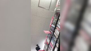 激カワTバック K再降臨　ムチムチ下半身に食い込むTバック逆さ撮り voyeur jp 2