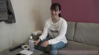 FC2PPV 4835970 可憐すぎる女のコ。「ヤバい・・ヤバいです・・」を連呼。「アッヤバい・・イキそうです」と絶頂へ jav