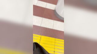 JK盗撮日記114 　初登場！！青チェックスタイル抜群のオシャレパーマJKを電車内とトイレ内で盗撮【※完全主観23分超撮影】 voyeur jp