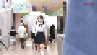 yuzu256 《潮吹き生徒会長》【電車チカン】 jav jvip