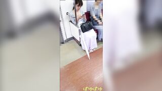 [胸チラ]ゲーム大好き幼き乳首[顔無] voyeur jp