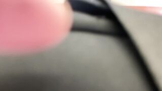 撮影バレて見せつけてくる女子！　撮影に気付いたのに対面した女の子は段々と脚を開いて voyeur jp 3