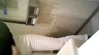 無修正　【新作】トイレ盗撮シリーズ（２カメ）003 voyeur jp 2