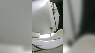 Toilet Of The Knitting Factory