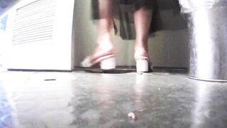 駅構内、電車内洗面所で45人の美女の排泄を観察 voyeur jp