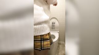 デパートのトイレでこっそりオナニーしちゃう JK100-108 jav jvip 2