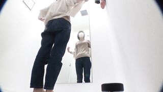 【TバックOLの試着室】 もち肌美ボディお姉さんの恥じらい全裸 M字開脚 voyeur jp 1
