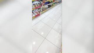 【おっぱい痴かん】 駐車場で Gカップ爆乳人妻のおっぱい楽しんできました♪豪華2名分 voyeur jp 2