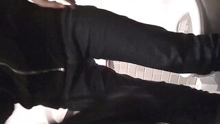 リアル女子トイレ  vol.13 【正面35度からの刺客】洋式多忙な8人斬り voyeur jp 2