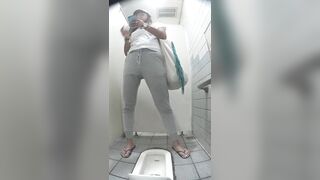 某ベックス洋式の別個室未チェック voyeur jp 2