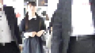 《最強ロリ巨乳》【電車チカン】ロリ×ツインテ×セーラー×爆乳の最強コンボ★2日前に数学の先生に初めてを捧げたと衝撃カミングアウト jav jvip 1