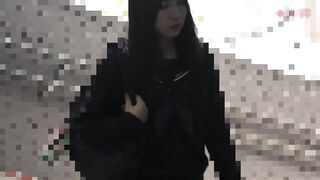 《XマスP還元》【電車痴かん】清楚すぎるセーラー美少女がまさかの痴かん待ち★ 駅のトイレで絶品Hカップを晒して全裸姦からの公衆顔射 jav jvip 1