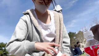 《ママ友ピクニック》《癒し系若妻》《たゆんたゆんの胸元＆あさりみたいな食い込みはみ出しビラちゃん》 voyeur jp 1