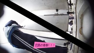 圧巻　70名近い女子たちの丸見え排●映像 voyeur jp