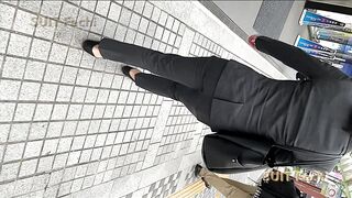 歩き尻 27 ,  お姉さんの後ろ姿 ２５６　透け　ムチムチ　２人　OL　巨尻　迫力　2連発　階段上り　パンツ voyeur jp 3 (4)