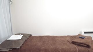 FC2PPV 4841660 ♡2 15迄半額！【無ハメ】可愛いらしいアイドルみたいな、小柄なのに大人っぽい雰囲気もある、とても魅力的な女性がまた来店してくれました。今回もオイル長めでと  jav 1