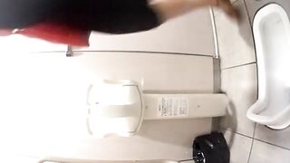 無】★熟女好みの方にはたまらない一品！！ 和式トイレ盗撮 voyeur jp