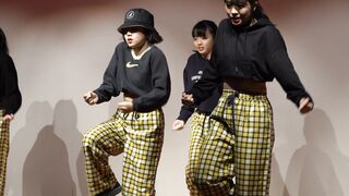 Performance 220-222 voyeur jp 2 (1)