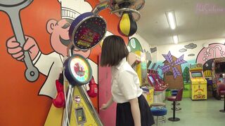 ミニスカ制服JKとパンチラデート（2）  ゲームセンターでパンチラ編 voyeur jp 1