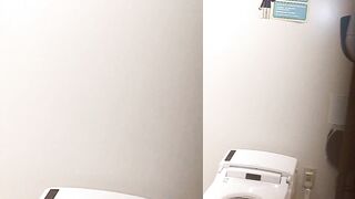 【部活系JKが釣れました♥】美人さん5名☆コンビニトイレ隠し撮り voyeur jp 10 (1) 2