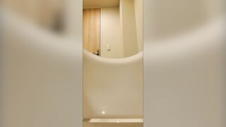 【部活系JKが釣れました♥】美人さん5名☆コンビニトイレ隠し撮り voyeur jp 10 (1)