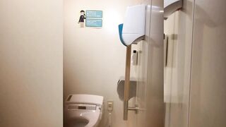 【部活系JKが釣れました♥】美人さん5名☆コンビニトイレ隠し撮り voyeur jp 10 (3)