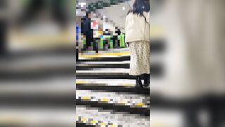 [乗車記録162 SS美女]白ダウンに花柄ワンピースの20代Tバック女。デリケートゾーン擦り付け射精 jav jvip